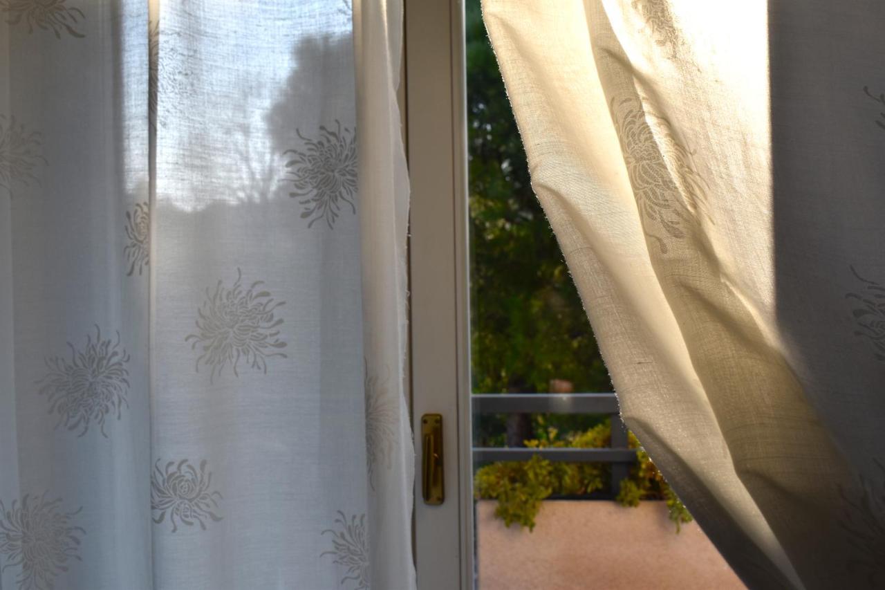 Appartamenti Villa Lina Desenzano del Garda Buitenkant foto