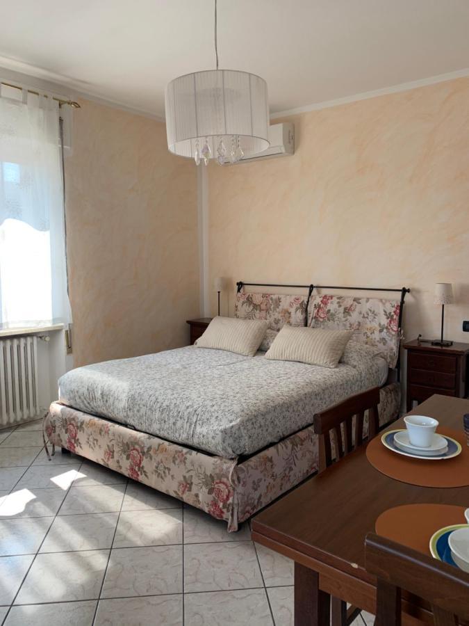 Appartamenti Villa Lina Desenzano del Garda Buitenkant foto