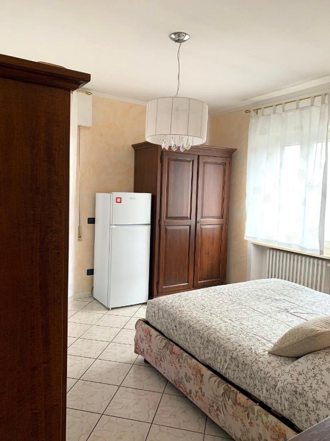 Appartamenti Villa Lina Desenzano del Garda Buitenkant foto
