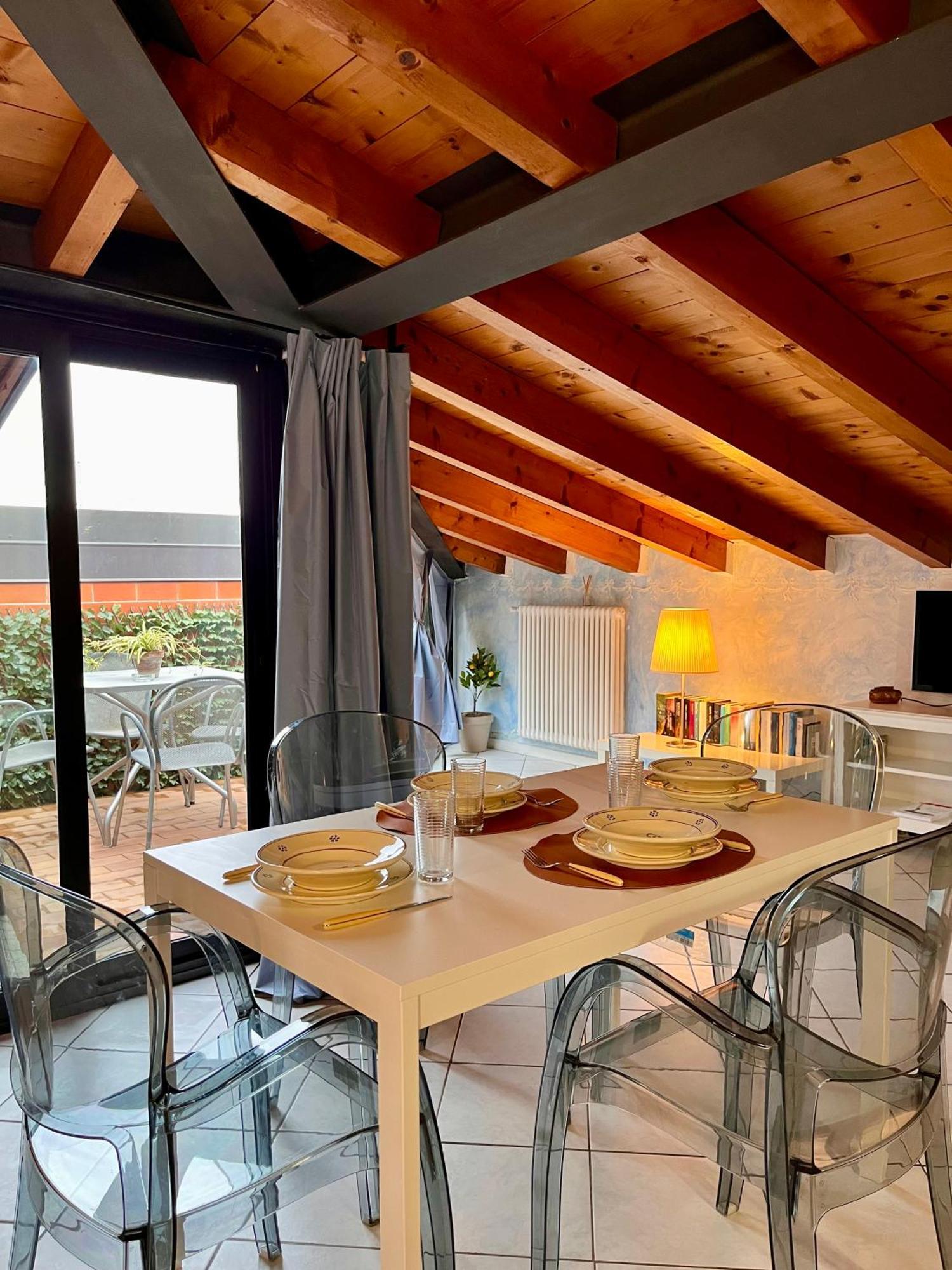 Appartamenti Villa Lina Desenzano del Garda Buitenkant foto
