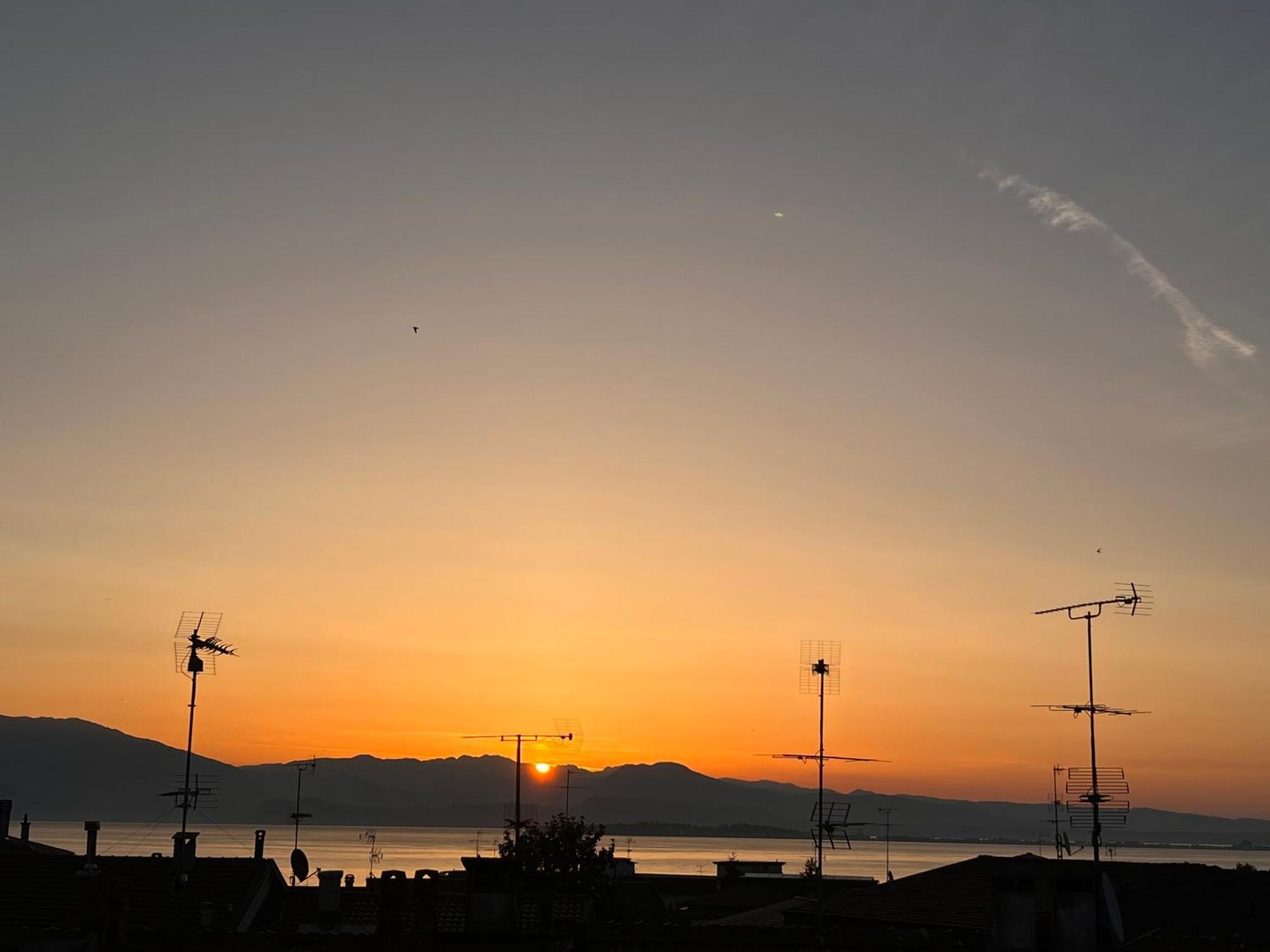 Appartamenti Villa Lina Desenzano del Garda Buitenkant foto