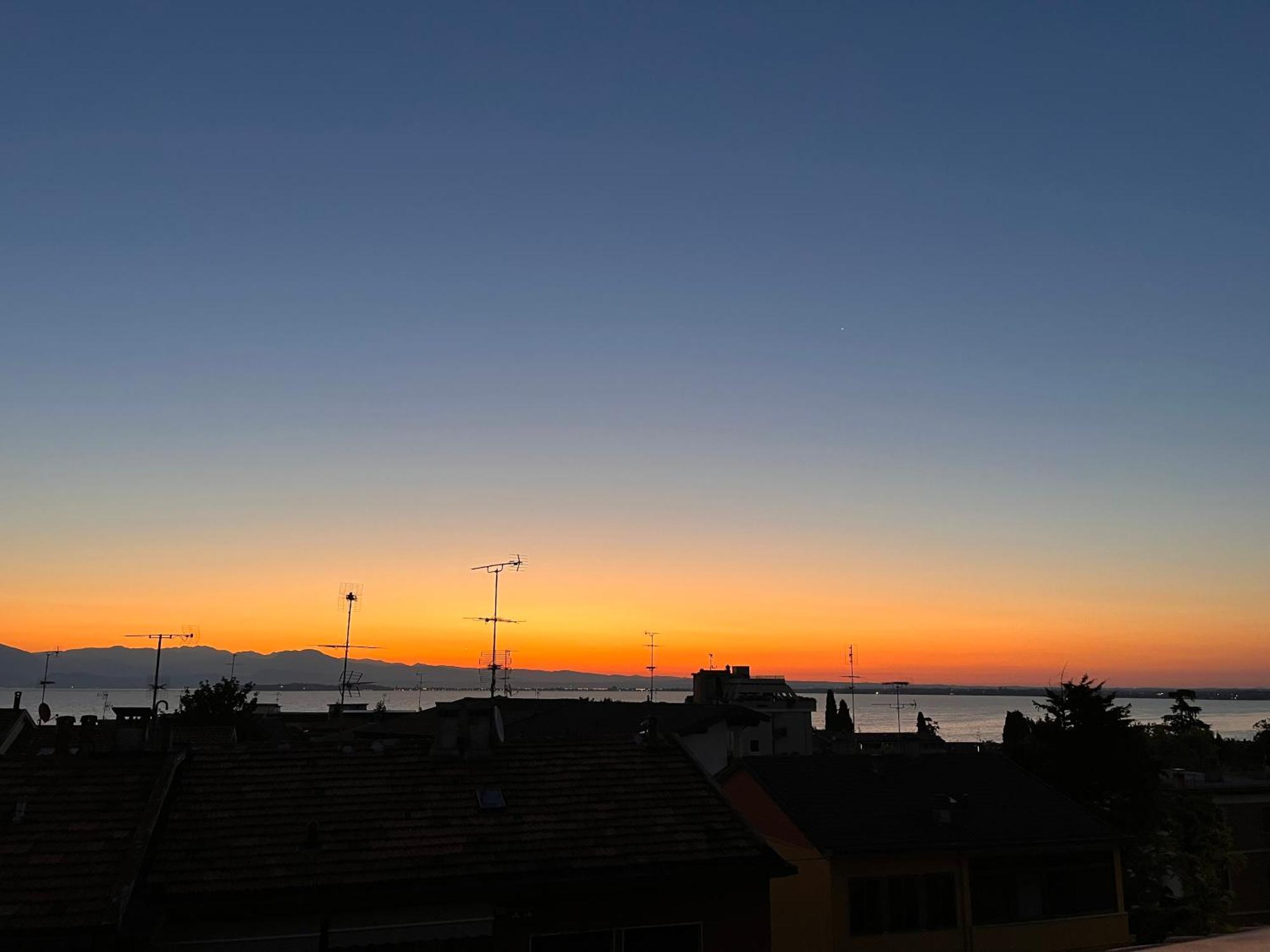 Appartamenti Villa Lina Desenzano del Garda Buitenkant foto