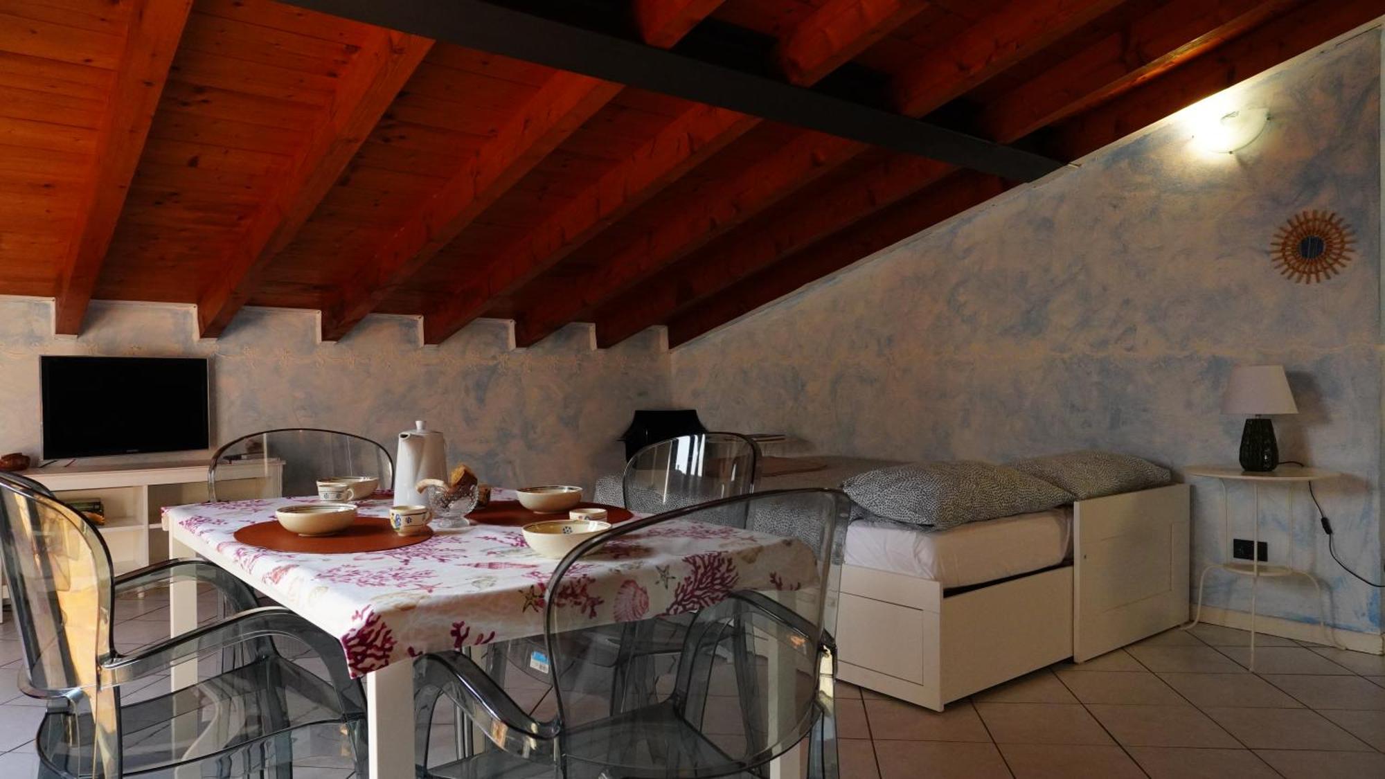 Appartamenti Villa Lina Desenzano del Garda Buitenkant foto
