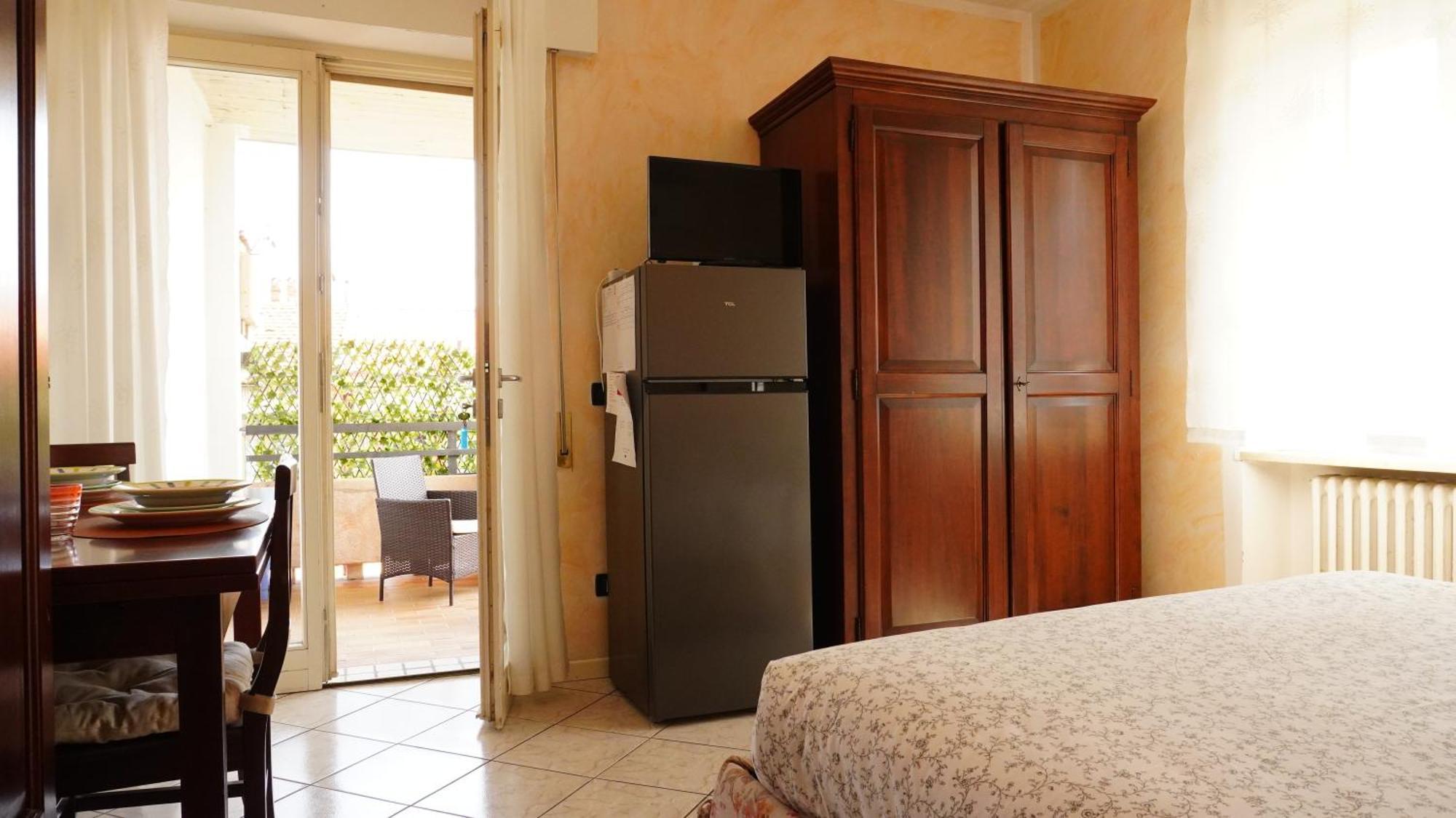 Appartamenti Villa Lina Desenzano del Garda Buitenkant foto